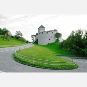 Než se k zámku Vaduz vyškrábete do prudkého kopce, vězte, že není otevřen veřejnosti.
