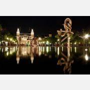 Museumplein v noci. Museumplein v noci.