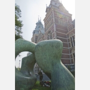 Rijksmuseum - národní muzeum obklopené parkem se sochami předních světových umělců.